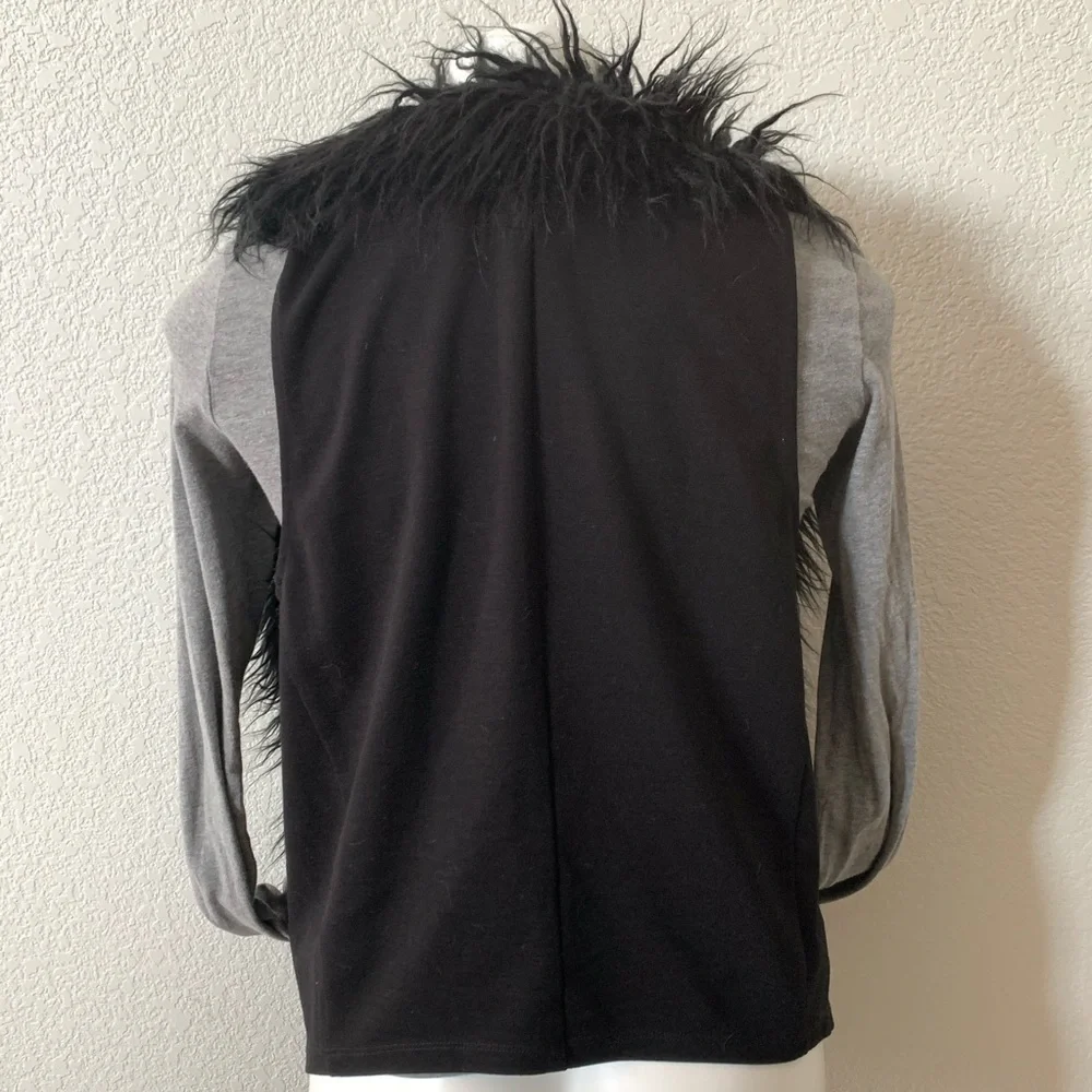 CAbi Shaggy Faux Fur Black Vest Size XS - Picture 5 of 8